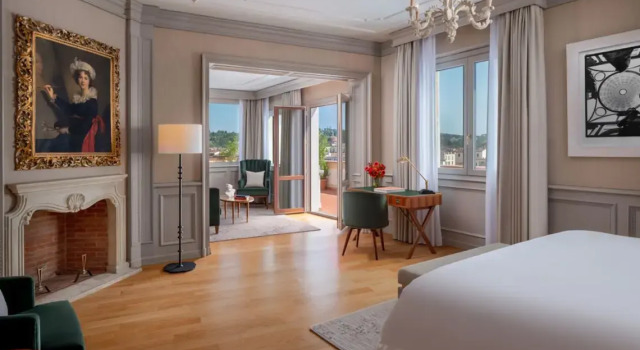 Двухместный люкс Arno River view Belvedere The Excelsior, a Luxury Collection Hotel, Florence