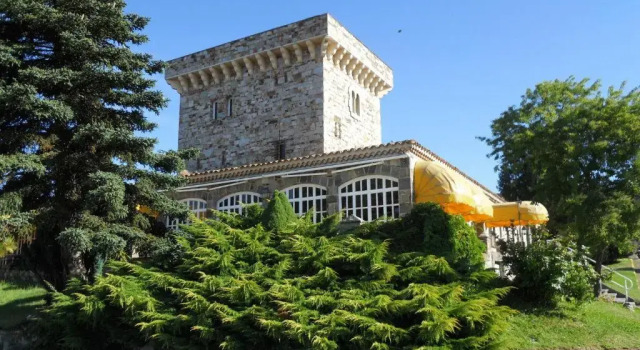 Семейный номер Standard Hotel Temple Pradorrey