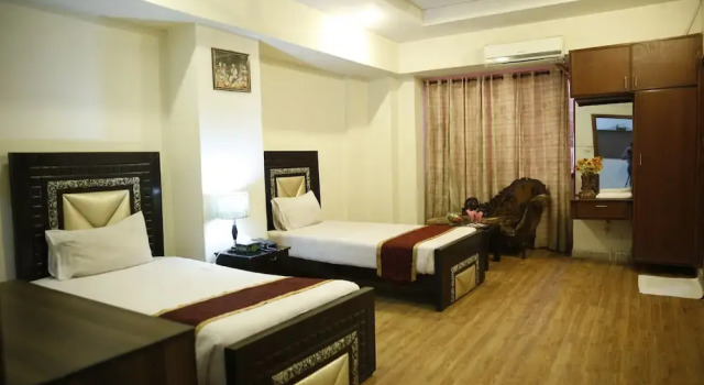 Hotel Premier Inn, Book Hotel Lahore Pakistan, nær Allama Iqbal Museum