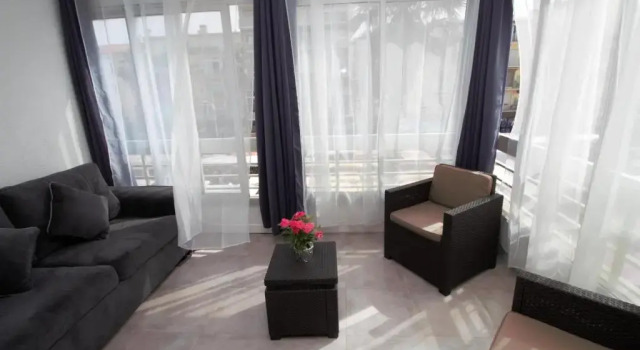 HACIENDA- Grand studio dans le centre avec vue mer, Boek Hotel Canet-Plage Canet-en-Roussillon