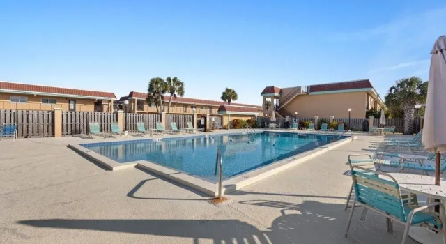 Номер Standard Pelican Inlet C119, Near Beach: Pool & Tennis 2 Bedroom Condo