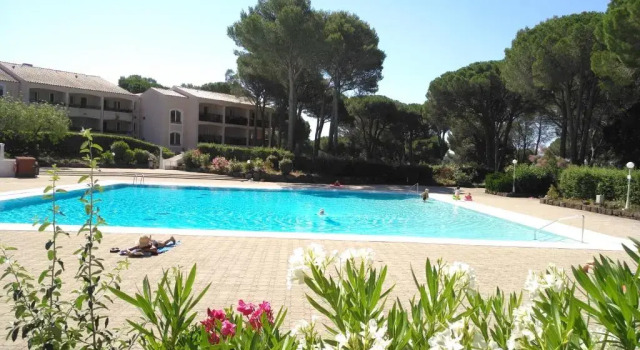 studio St Raphaël var côte d azur, Забронировать Апартаменты/квартира Отели Сен-Рафаэль с бассейном, Бассейн