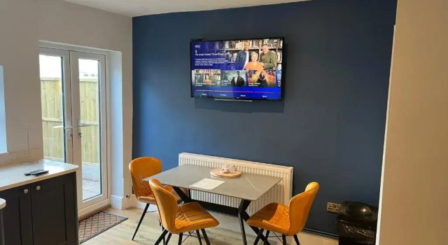 Superb 2 bed Apartment Great Location, Забронировать Апартаменты/квартира Сток-он-Трент Стаффордшир