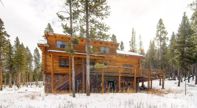 Snowshoe Lodge by RedAwning, Rezerwuj Dom wakacyjny Hotele w Vail Ski z parkingiem, Parking