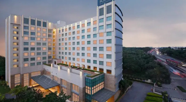 Люкс Four Points by Sheraton Hotel & Serviced Apartments, Pune