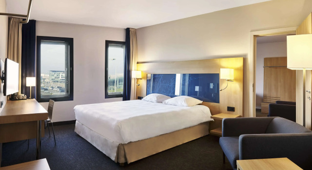 Номер Standard с красивым видом из окна Park Inn by Radisson Liege Airport