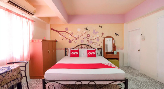 Трёхместный люкс OYO 1099 Star House