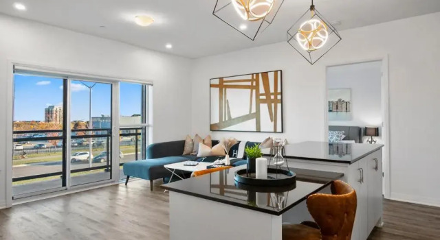 Stylish 3Br + Study Condo - Oakville, Varaa Hotelli  