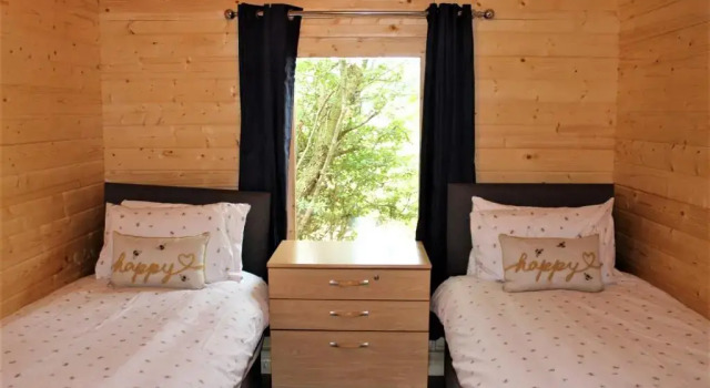 Stunning 5-bed Cabin in Ashton Under Hill, Забронировать Дом для отпуска Виллы Вустершир, Вилла