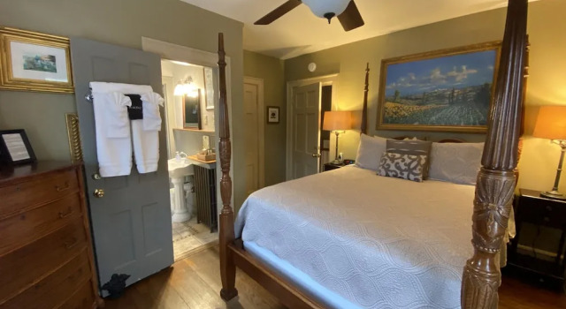Люкс Williamsburg Manor B&B