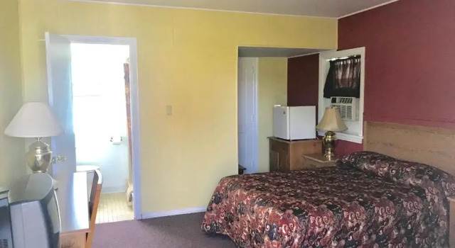 Номер Economy Crest Motel