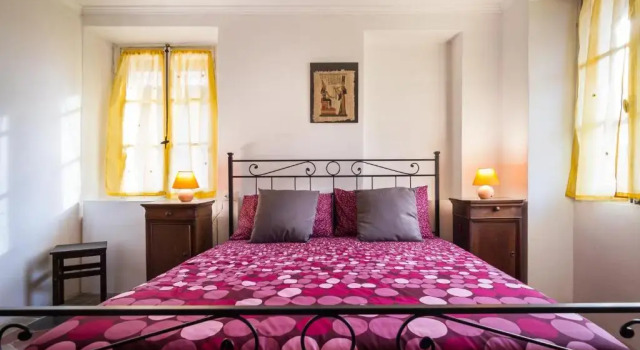 VECCHIO BORGO, Prenota Appartamento Hotel a Como con parcheggio, Parcheggio