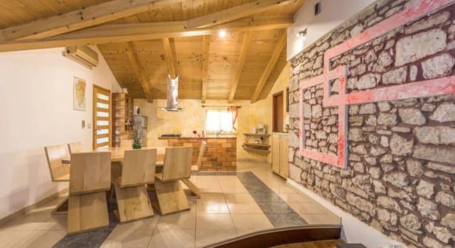 House Cetina Moniga del Garda, Rezervovat Hotel Hotely v Hreljići s parkováním, Parkování