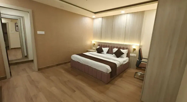 THE DENARY SUITES, Забронировать Отель Отели штата Махараштры с завтраком, Завтраки