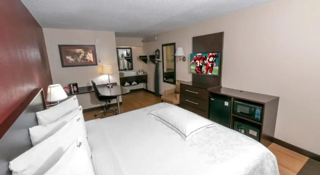 Номер Premium Red Roof Inn PLUS+ Columbus - Dublin