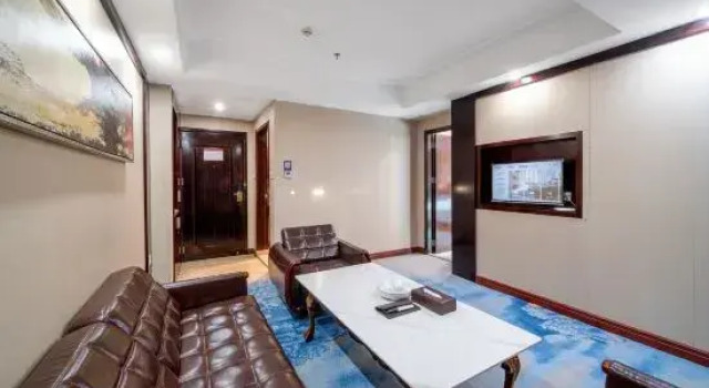 Двухместный люкс Deluxe Haiyuewan Hotel (Shanwei Haifeng Passenger Transport Terminal)