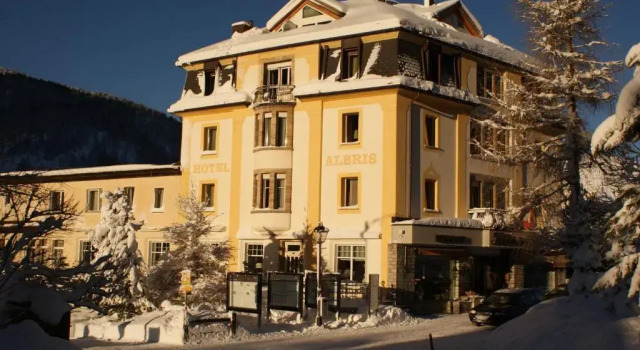 Hotel Albris, Book Hotel Pontresina 