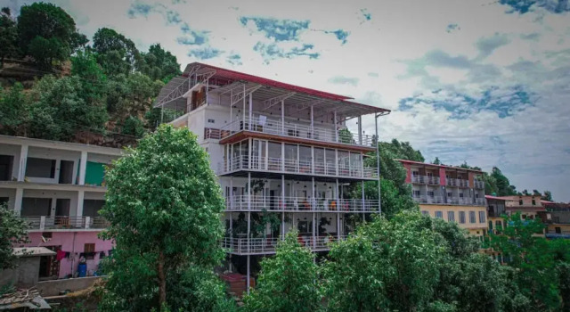 The Sarbati Palace, Rezervovat Hotel Tehri Uttarakhand