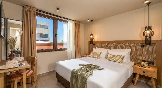 Двухместный номер Economy Hotel Pyriá