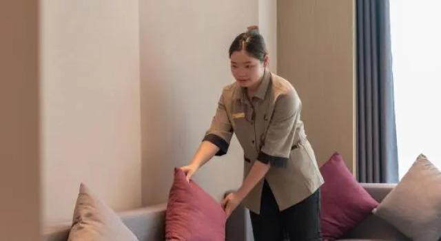 Lavande Hotel (Yunfu Luoding Branch), Boek Hotel Hotels in Guangdong met parkeren, Parkeren