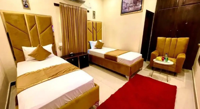 Go Guest House Lahore