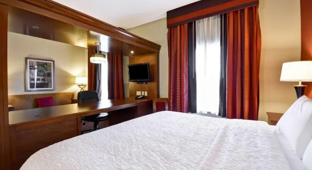 Hampton Inn & Suites Brenham, Rezerwuj Hotel Brenham Teksas