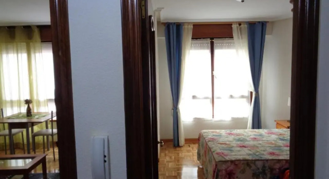 Апартаменты с балконом Apartamento Los Fresnos