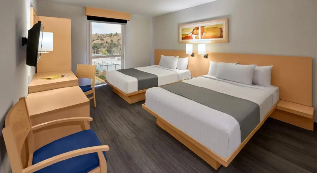Четырёхместный номер Standard City Express by Marriott Nogales