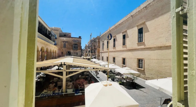 Bright Loft in Center • Near Grand Master Palace