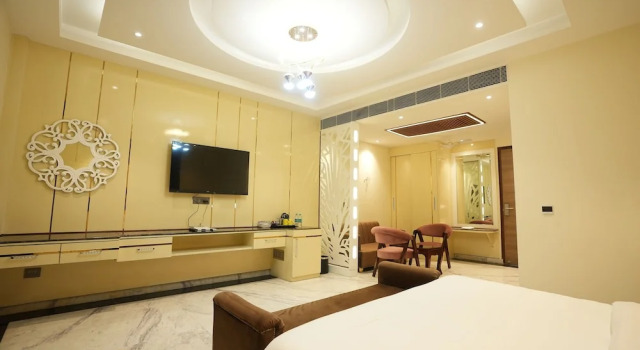 Номер Presidential Lime Tree Hotels and Banquet Greater Noida