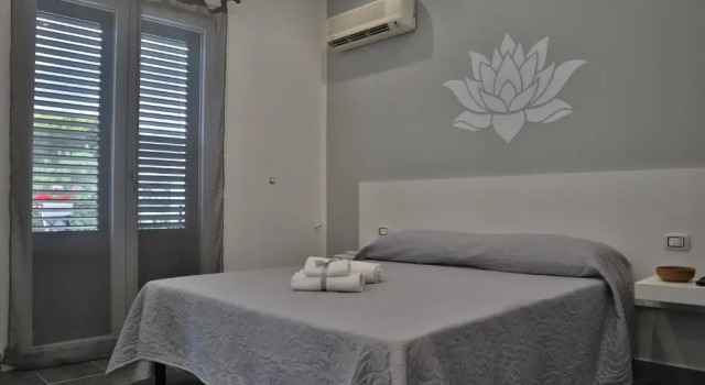 B&B Fiore di Loto, Varaa Bed and Breakfast Hotellit Carini aamiaisella, Aamiainen