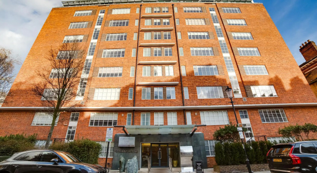 Graceful Studio in London near Churchill War Rooms, Забронировать Отель Кенсингтон и Челси Лондон, рядом с Саут Кенсингтон