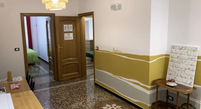 BB Dami, Забронировать Отель Отели Генуи с парковкой, Парковка