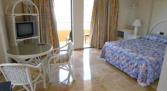 Студия с балконом и с красивым видом из окна Residence Meridiana