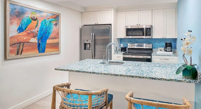 Двухместный номер Standard c 1 комнатой с балконом и с частичным видом на океан Margaritaville Beach Resort South Padre Island