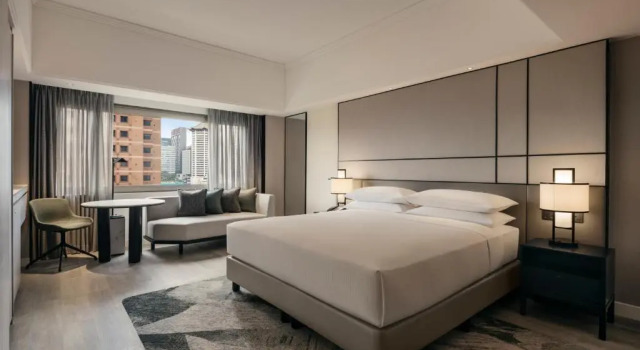 Двухместный номер для гостей с ограниченными возможностями Hilton Singapore Orchard