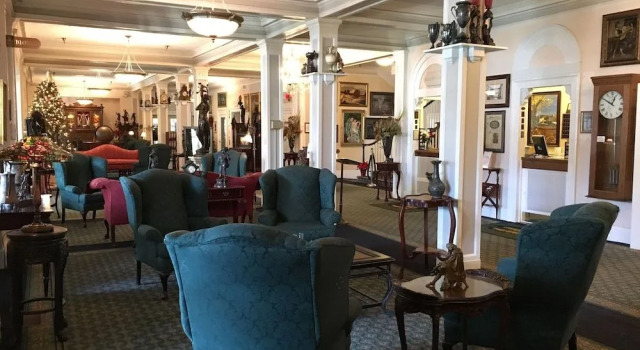 The 1927 Lake Lure Inn & Spa, Забронировать Курортный отель Курортные отели Лейк-Лур, Курортный отель