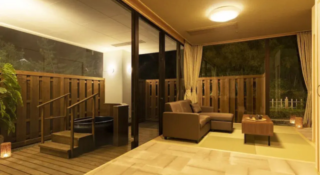 Номер Superior Ooedo Onsen Monogatari Premium Saiki Bekkan