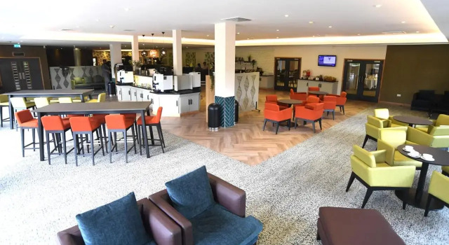 SCARMAN, Boek Hotel Hotels in Merseyside met zwembad, Zwembad