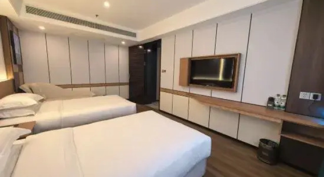 Люкс Yatai Longda Hotel