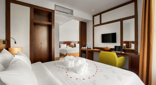 Люкс Sofia Suite Hotel & Spa Da Nang