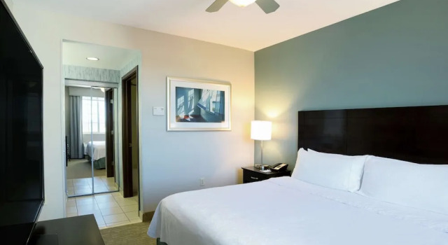 Четырёхместный номер Presidential Homewood Suites Port Saint Lucie-Tradition
