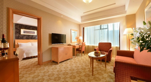 Dalian East Hotel, Book Hotel Hotels in Liaoning with Breakfast, Breakfasts