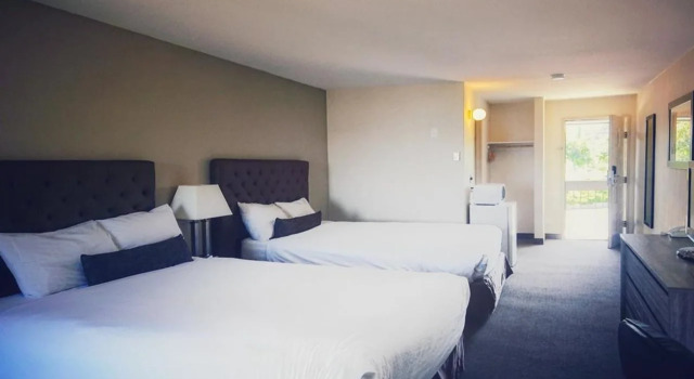 Howard Johnson Panorama Inn, Boek Mini-hotel Mini-hotels in Brits Columbia, Mini-hotel