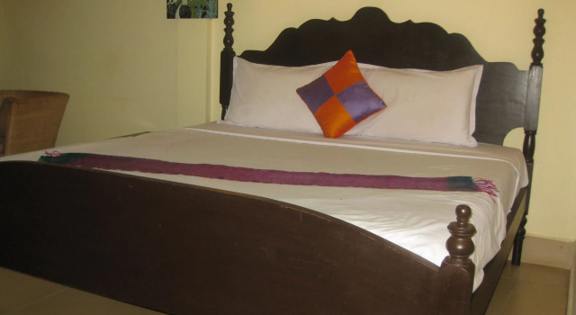 Comfort House, Buchen Sie Hotel Hotels in Kandal mit Parkplatz, Parkplätze