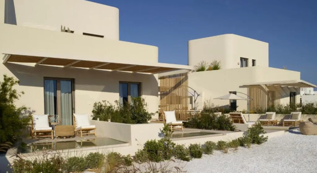 Люкс с видом на море White Pebble Suites