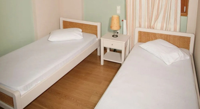 Alekos Beach Houses-Angelo
