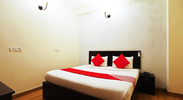 OYO 11521 Homestead Stay