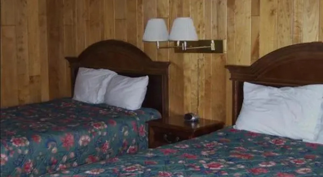 Четырёхместный номер Standard Delta Motel
