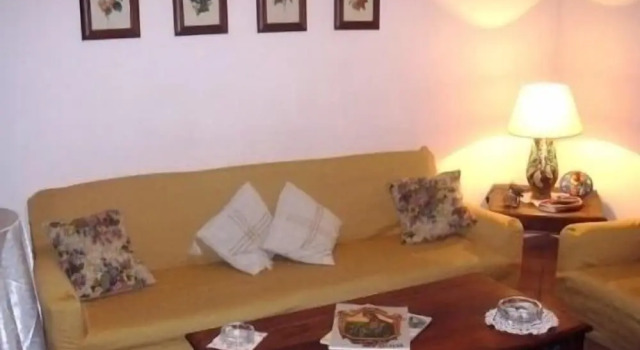 B&B Giuseppe Verdi, Забронировать Отель «постель и завтрак» Катания Сицилия, рядом с Парк Вилла Беллини
